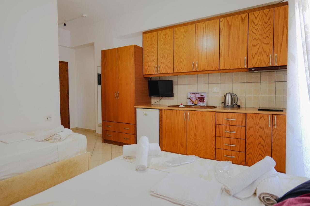 Eleni Guest House Sarandë 外观 照片