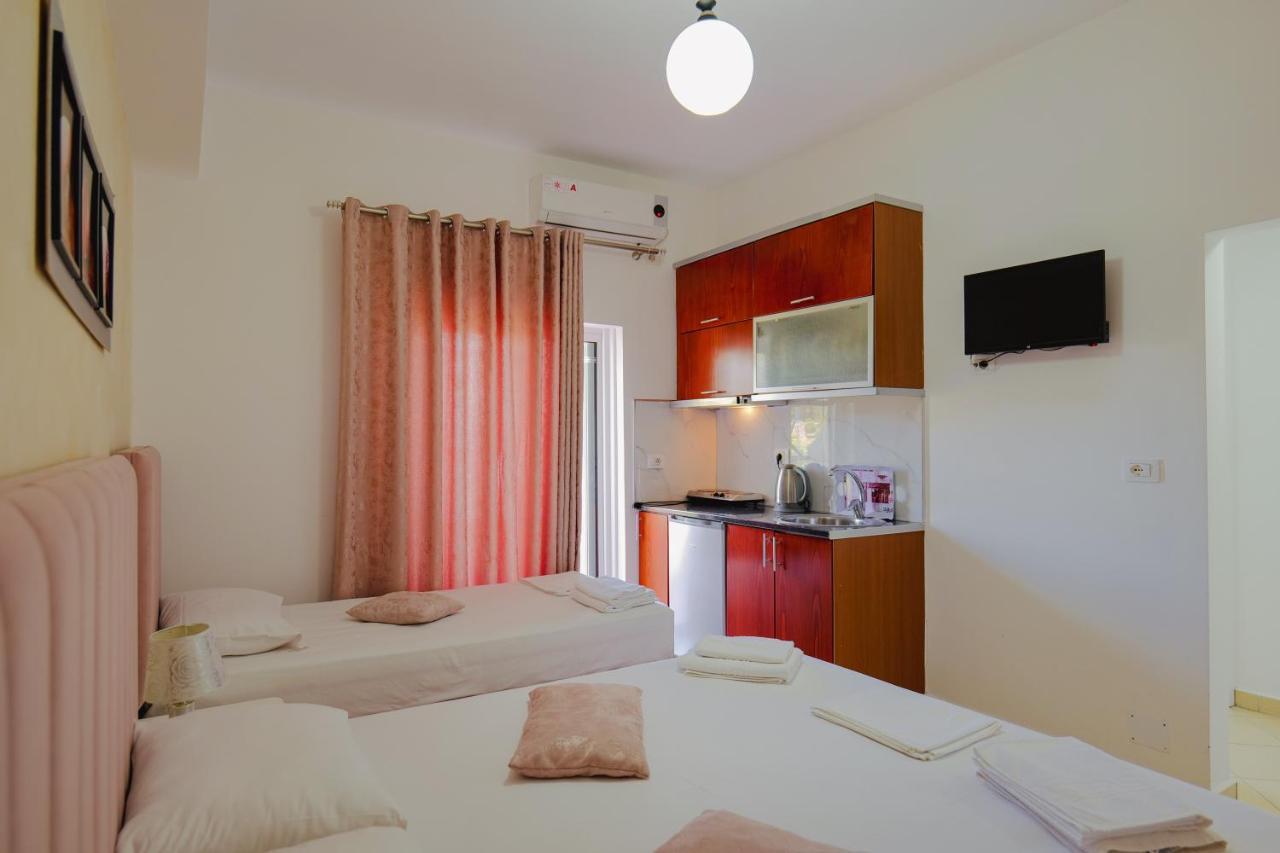 Eleni Guest House Sarandë 外观 照片