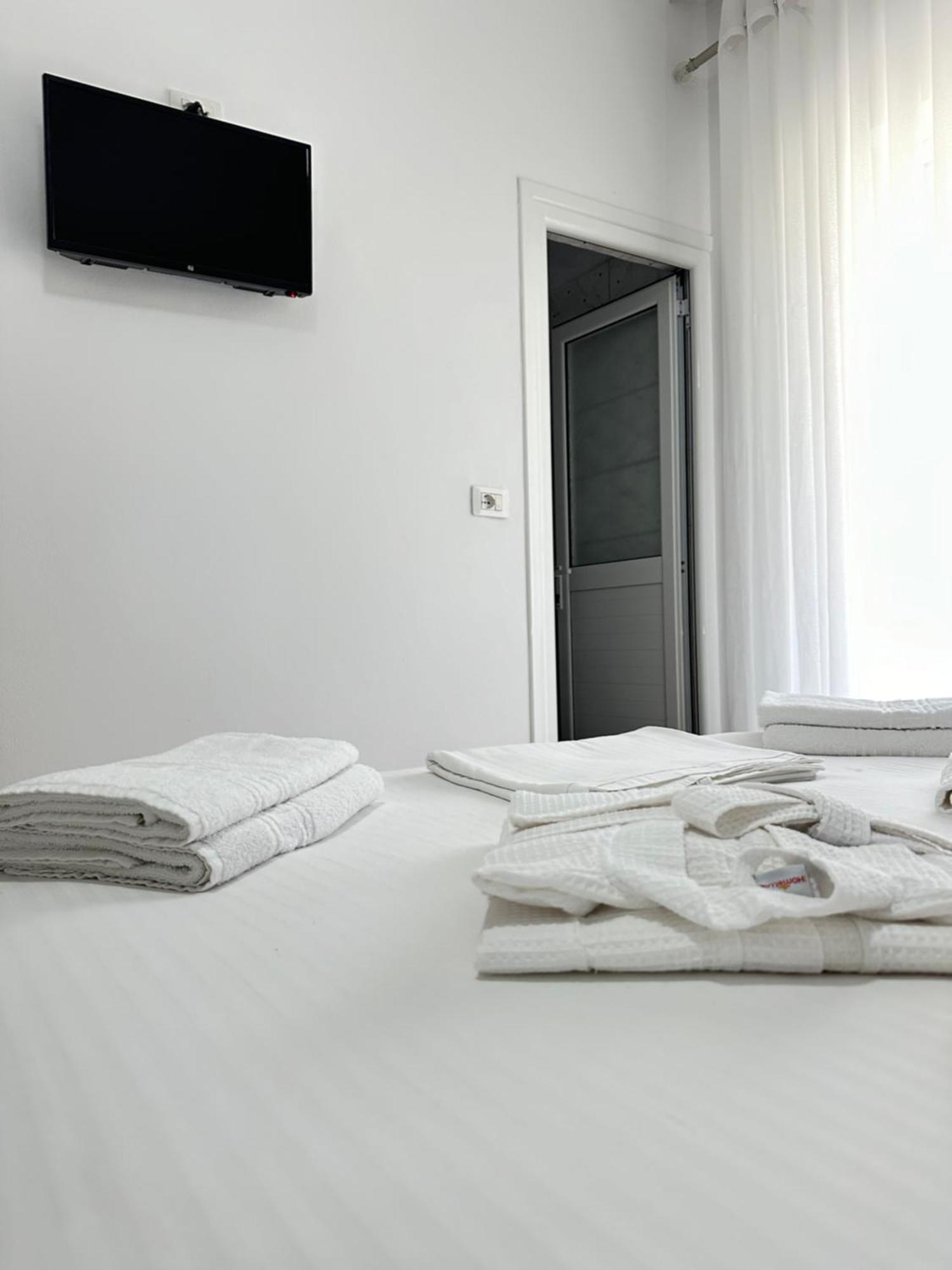 Eleni Guest House Sarandë 外观 照片